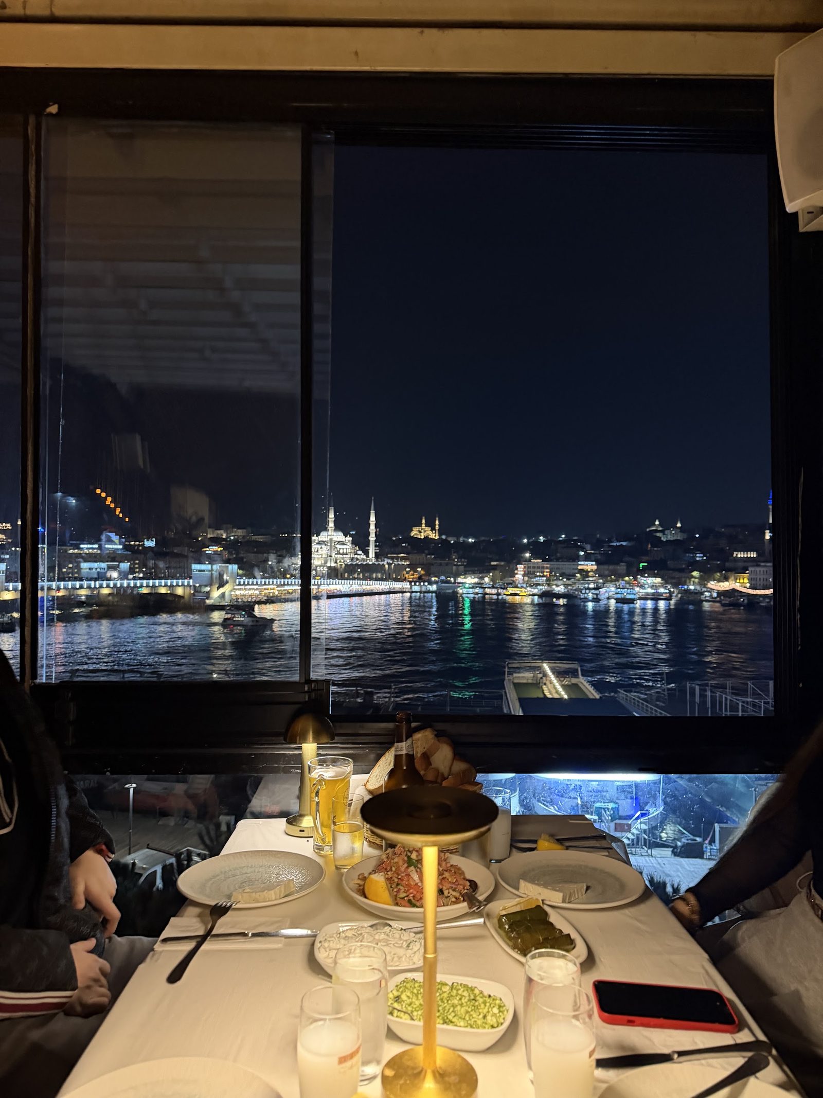 Karaköy Dem Meyhanesi