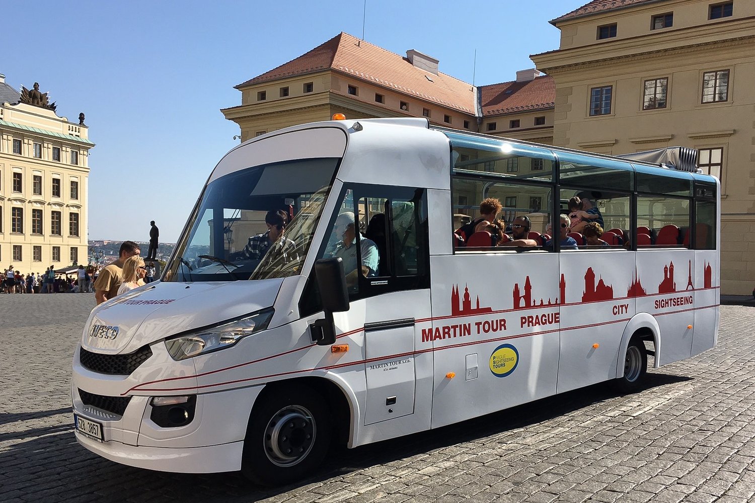 Historic City Center Bus Tour with Top Sights