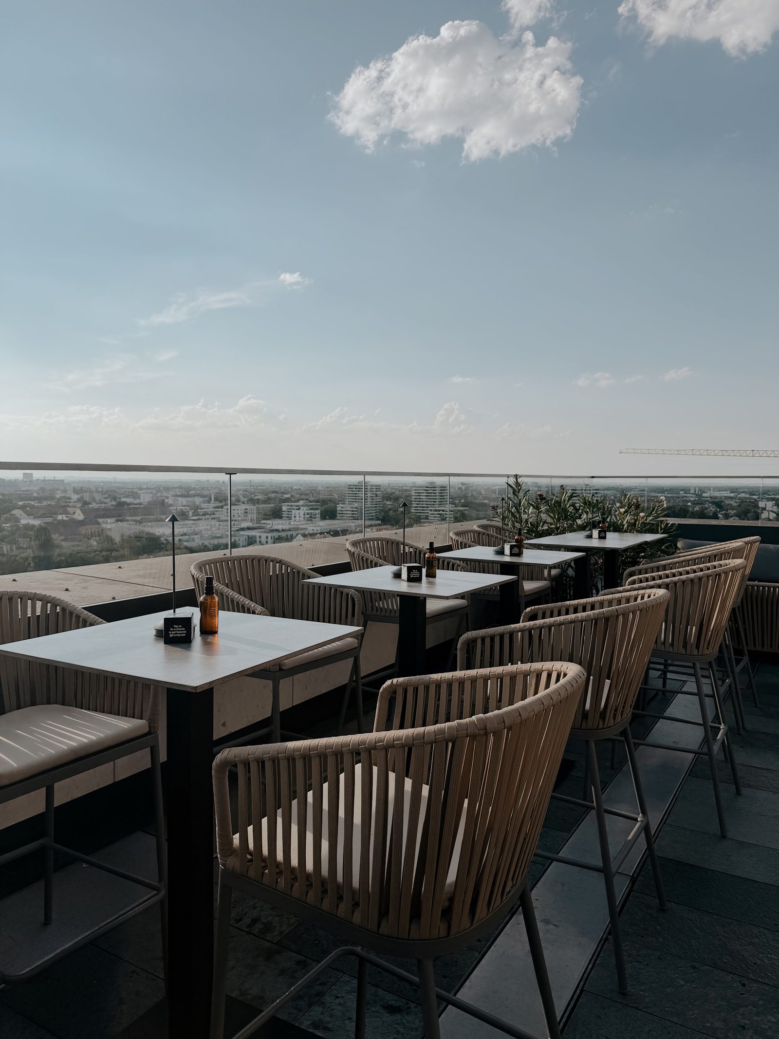 M'Uniqo Rooftop Bar & Restaurant