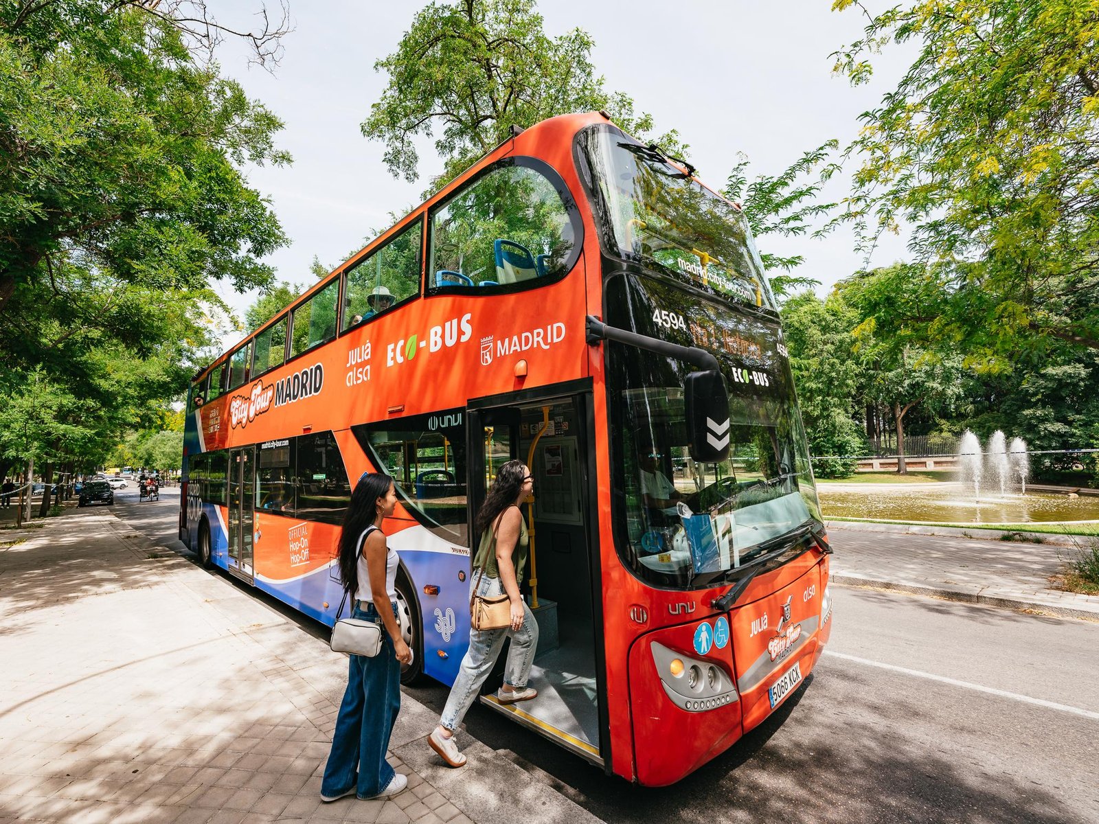 Hop On Hop Off Bus tour