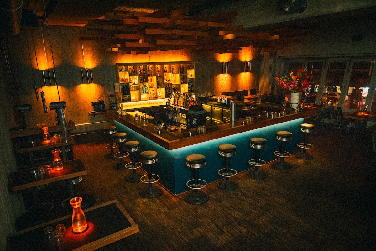 Fahimi Bar