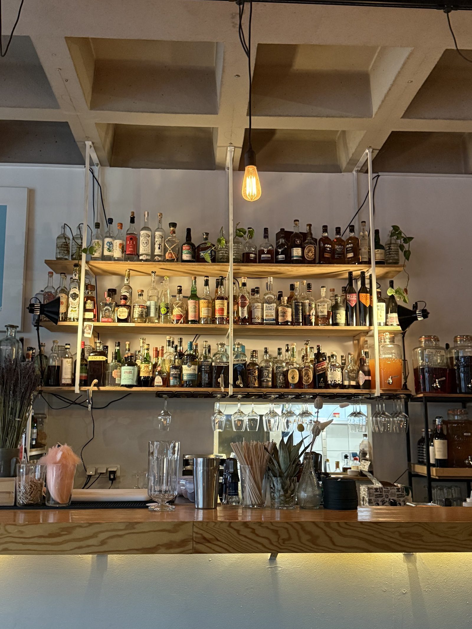 AMARi | Kantine & Bar