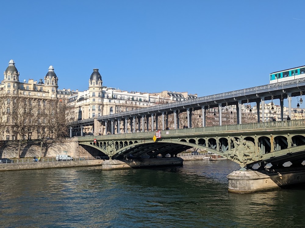Pont de Bir-Hakeim