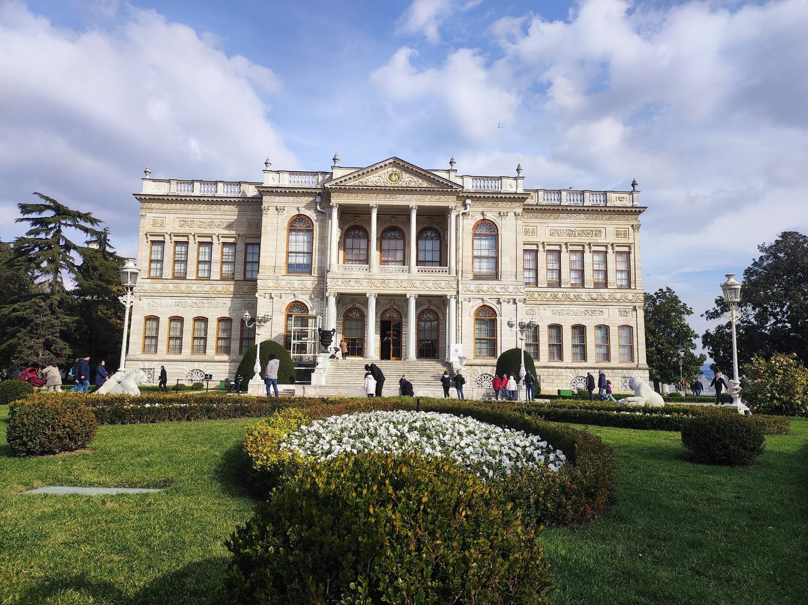 Dolmabahçe Mosque