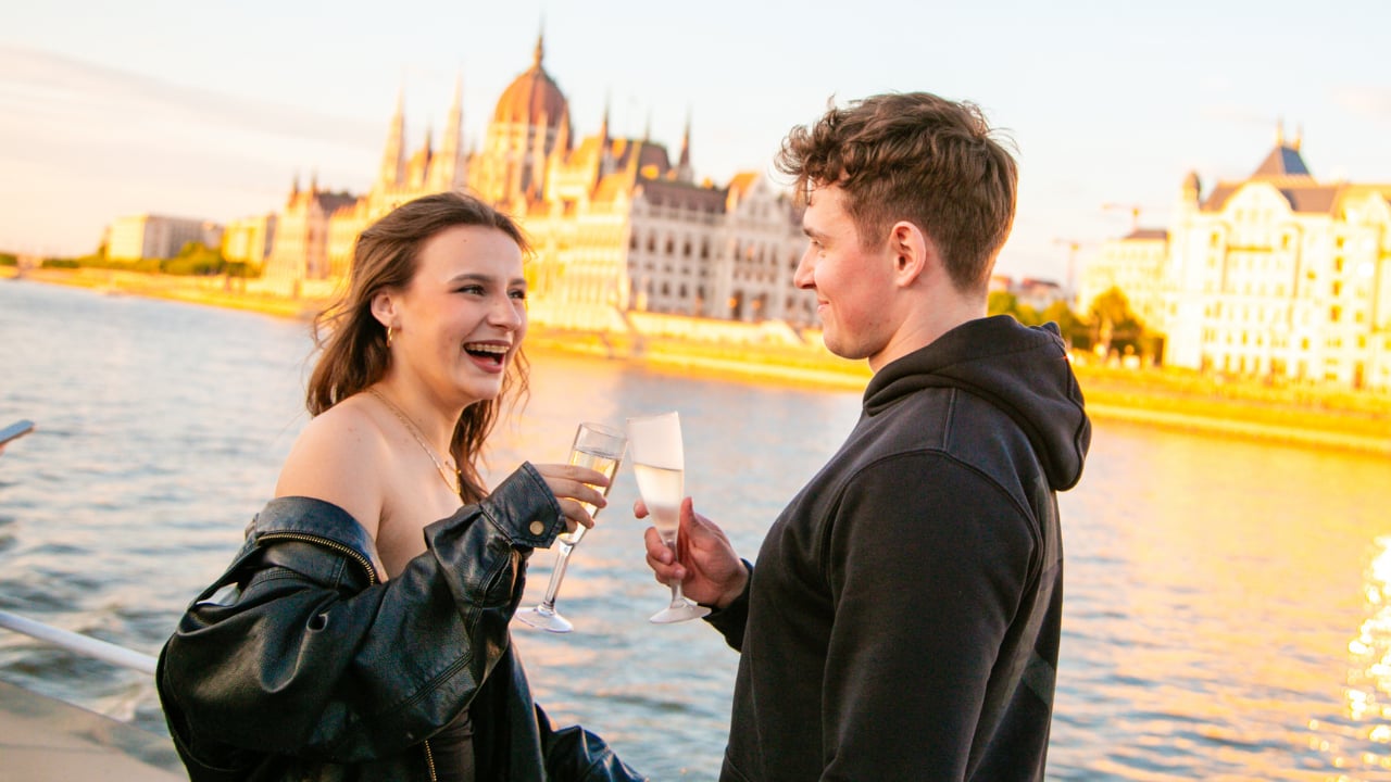 Sip & Sail Prosecco Cruise