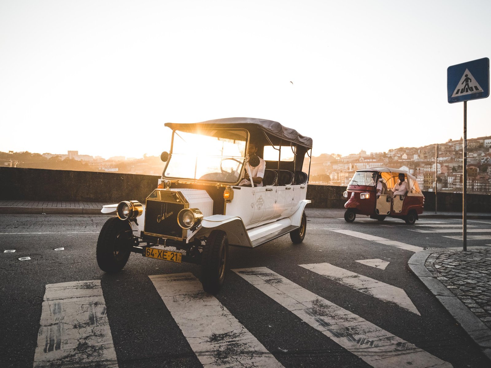 Private Tour of the Historic City in a Ford T Car