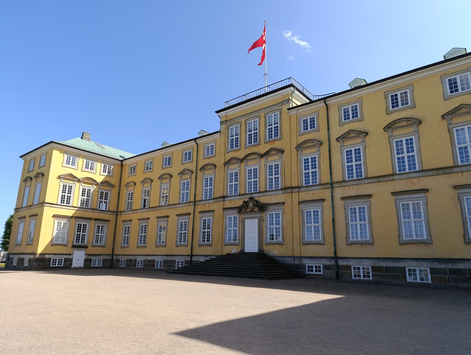 Frederiksberg Slot