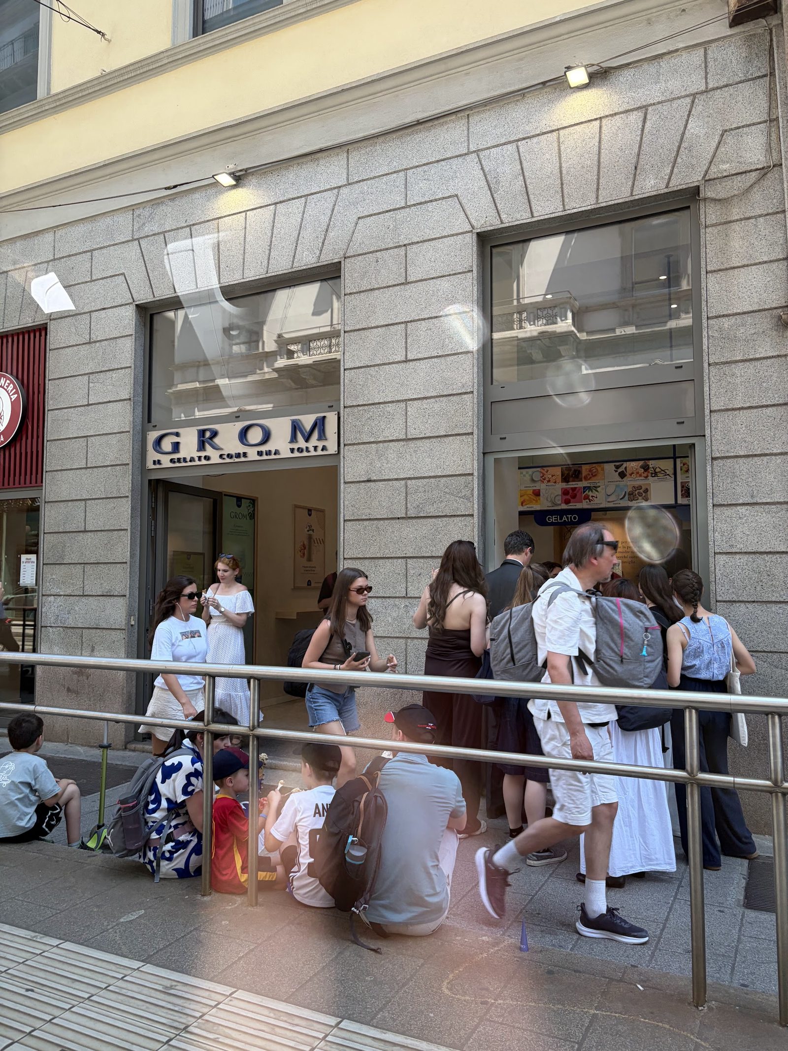 GROM