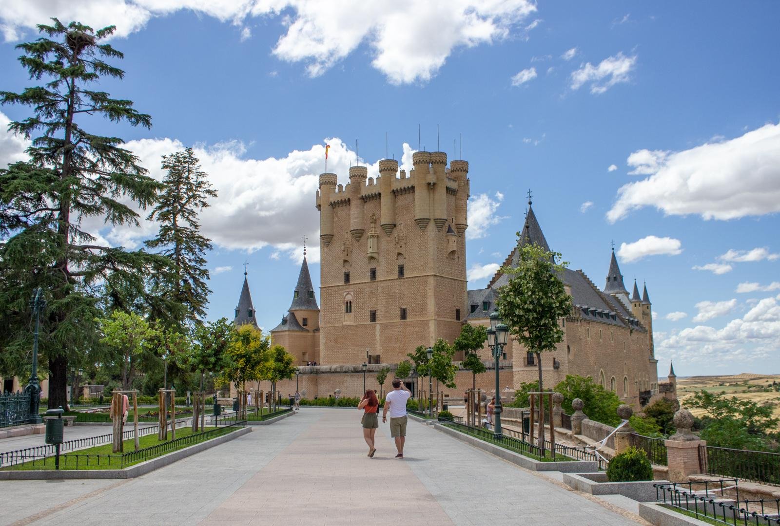 Segovia, Ávila & Toledo Day Trip with Lunch & Ticket