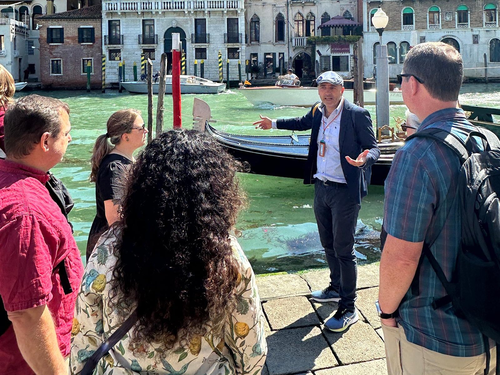 City Highlights Walking Tour with a Local Guide