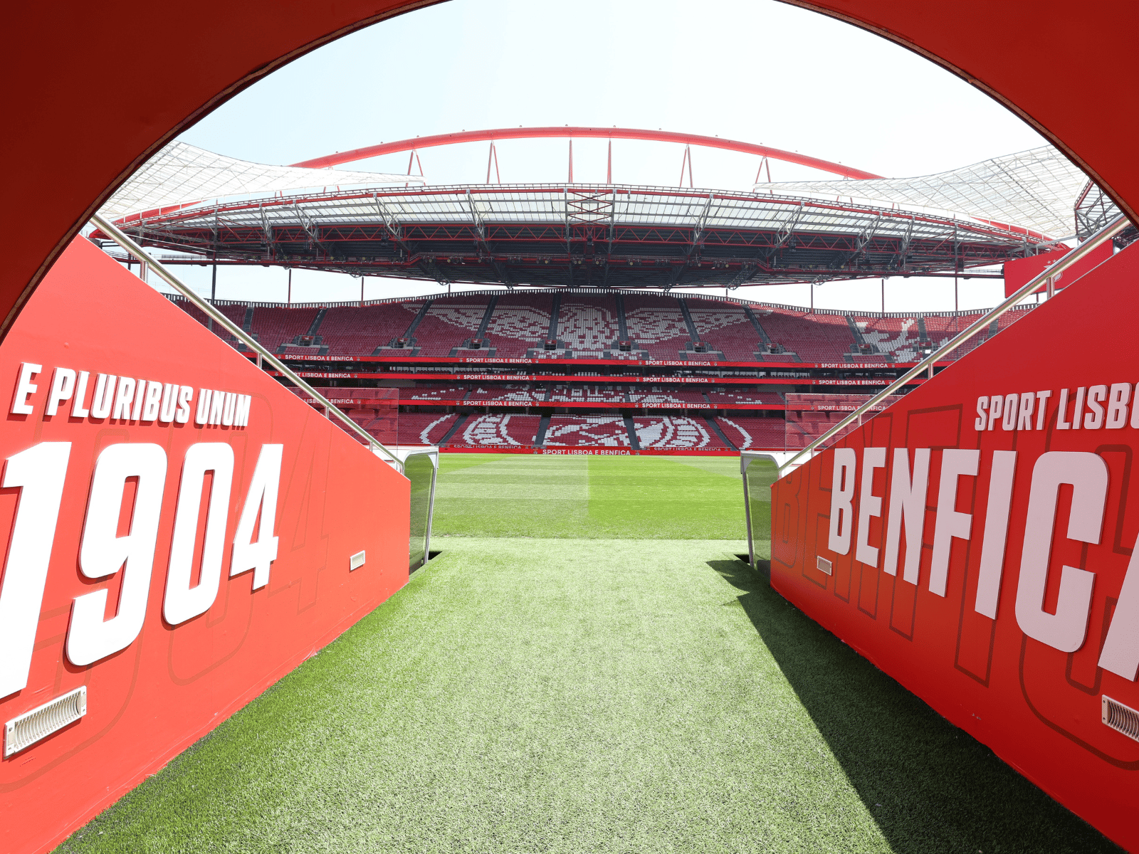 Benfica Luz Stadium Tour with Souvenir Scarf